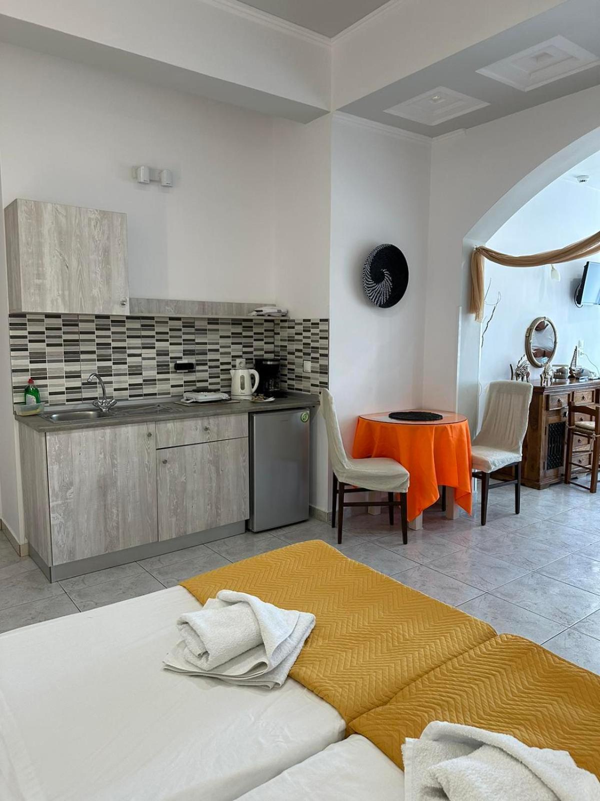 Apollonio Suites & Rooms Faliraki Rhodes Szoba fotó